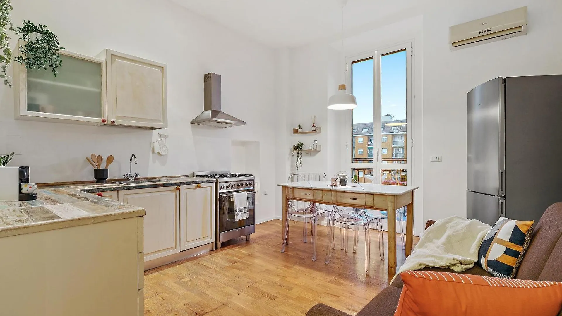 Milan'S Navigli Nest Apartment Italy