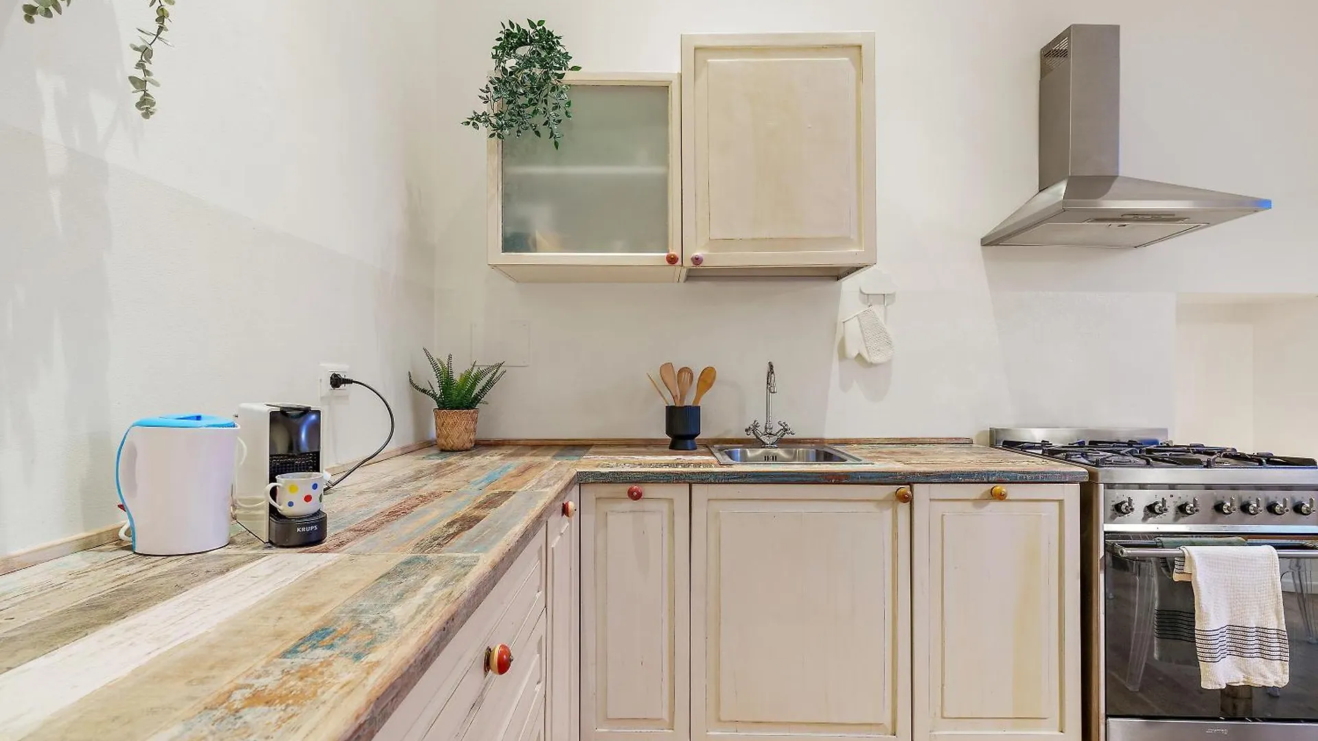Milan'S Navigli Nest Apartment