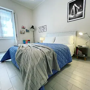 Apartment 50 Papiniano, Milan