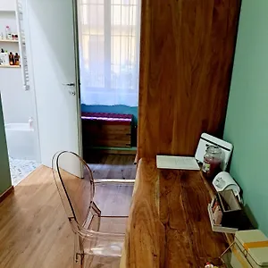 Appartement 2 Via Fabio Mangone, Milaan