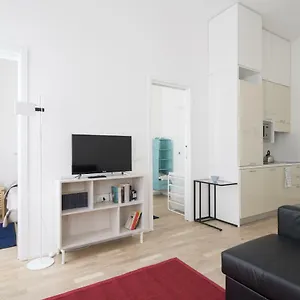 Primopiano - Astolfo 12 Apartamento